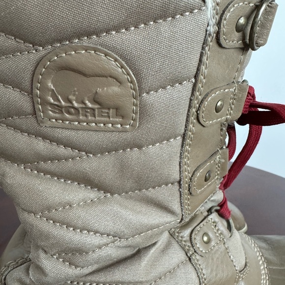 Winter Boots - Picture 3 of 4